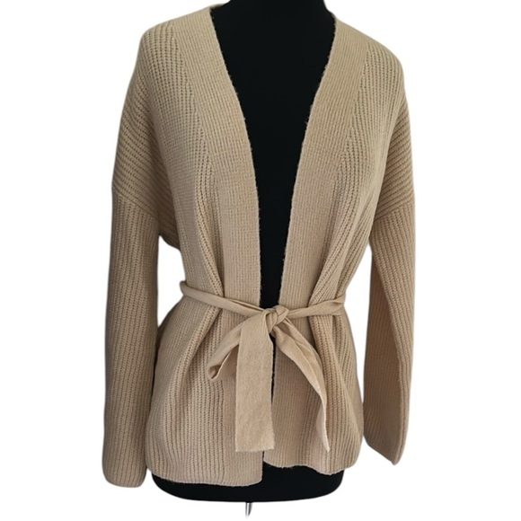 Pink Lily Cream Tan Knit Sweater size small - Picture 1 of 8